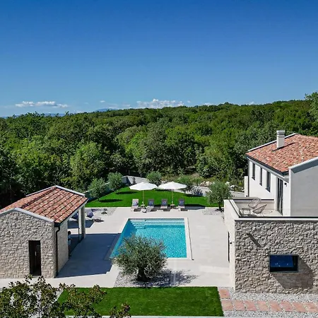 Vonskari Luxury Pool Vila Krk Town