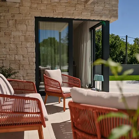 فيلة Vonskari Luxury Pool