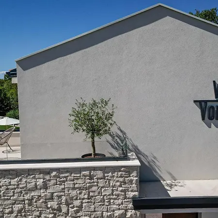 Vila Vonskari Luxury Pool *