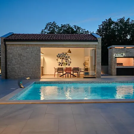 Vila Vonskari Luxury Pool Krk Town