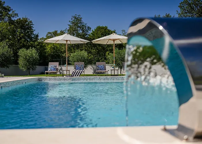 Vila Deluxe Vonskari With Heated Pool Krk Town